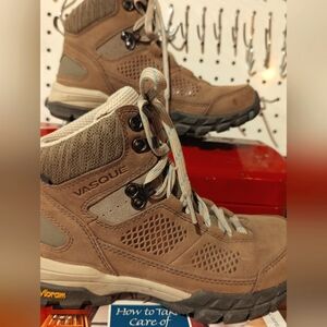 Vasque High Ankle Tan and Gray Outdoor Lace Up Hiking Boots Women's 6.5